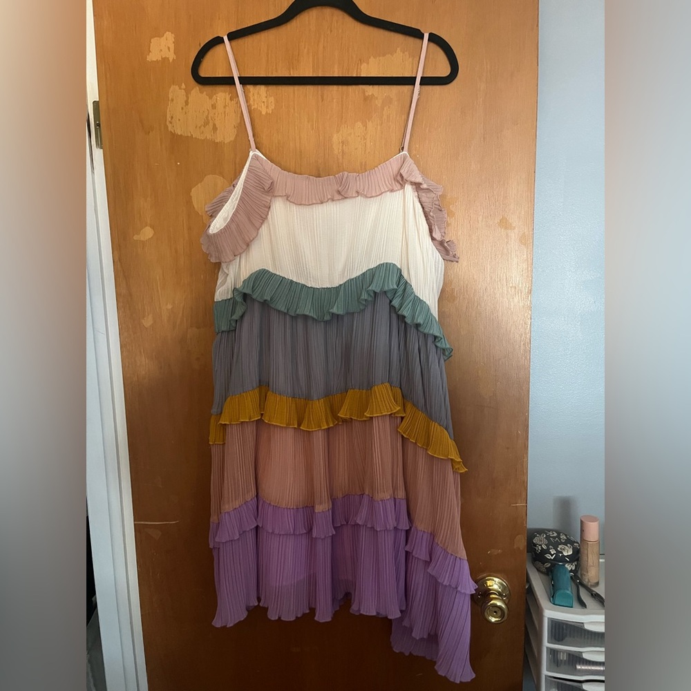 White Birch Elegant Pink and White Dress